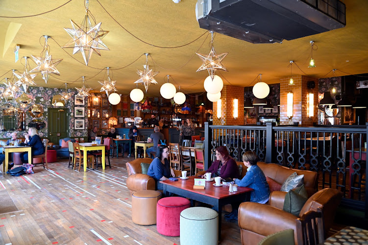 Ostello Lounge — Matlock