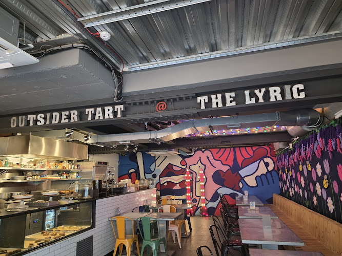 Outsider Tart @ The Lyric