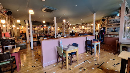 Ovino Lounge