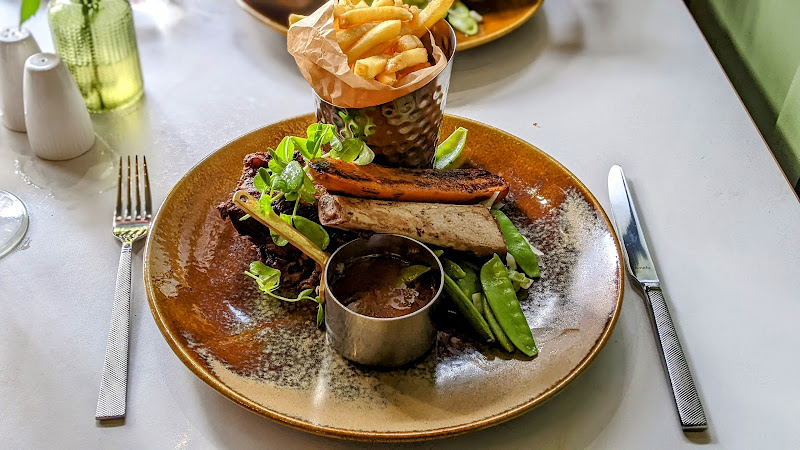 Owen's Kitchen & Bar — Manchester