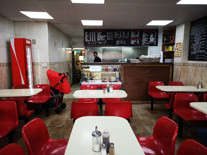 Ozis Cafe