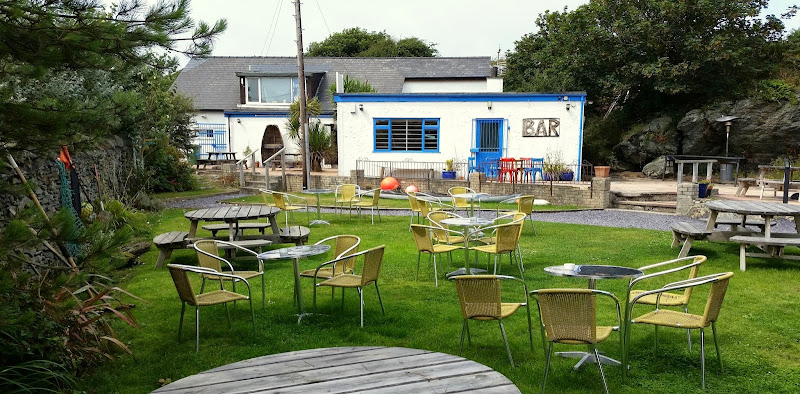 Paddlers Return — Holyhead