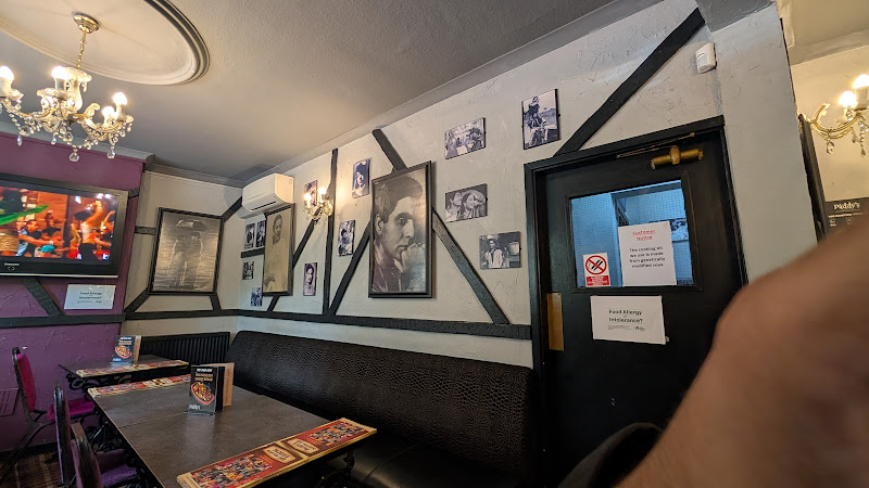 Paddy's Marten Inn