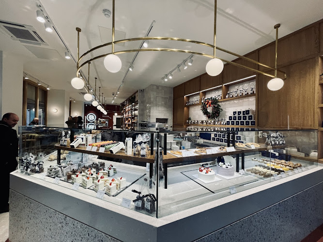 Paris Baguette — London