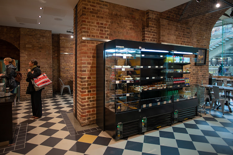 PAUL Le Café St. Pancras — London