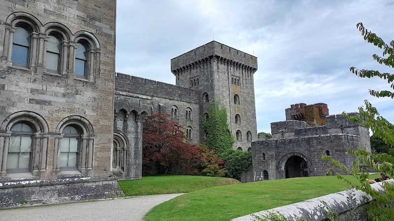 Penrhyn Castle Stables Cafe — Bangor