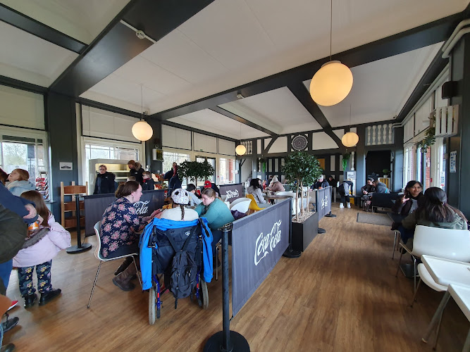 Peppercorns cafe Pavilion — Leicester