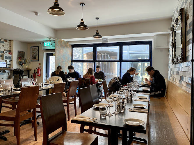 Petit Pois Restaurant