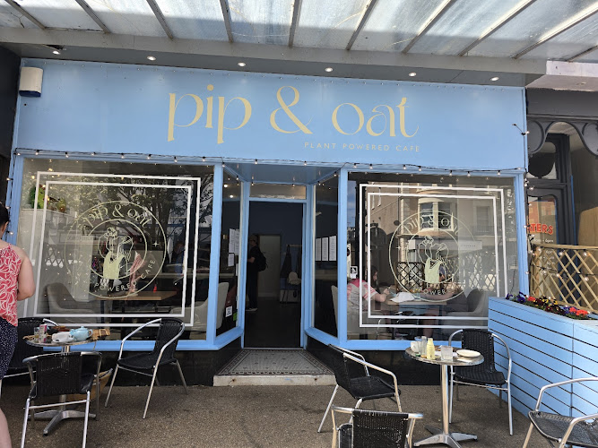 Pip & Oat — Llandudno