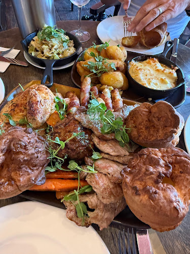 Pivot Bar & Bistro — Covent Garden