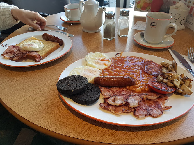 Poppins East Grinstead