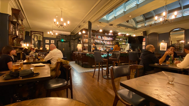 Punch Tavern