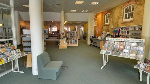 Putney Public Library — London