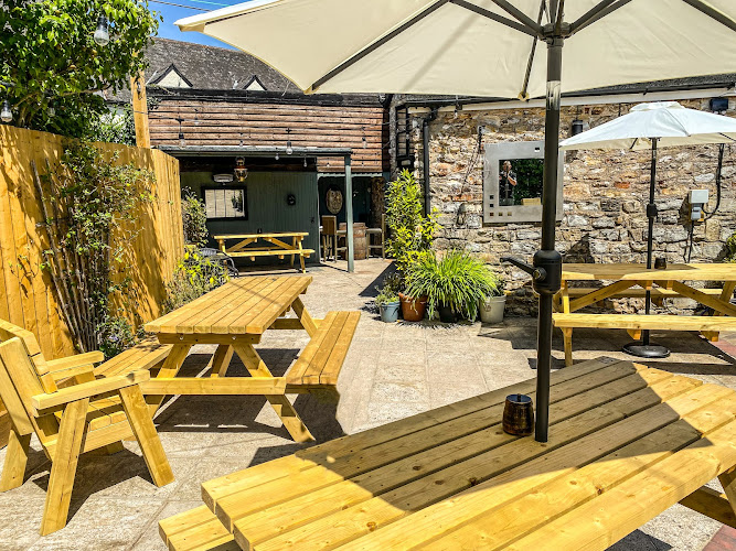 Queens Arms Pitminster — Taunton