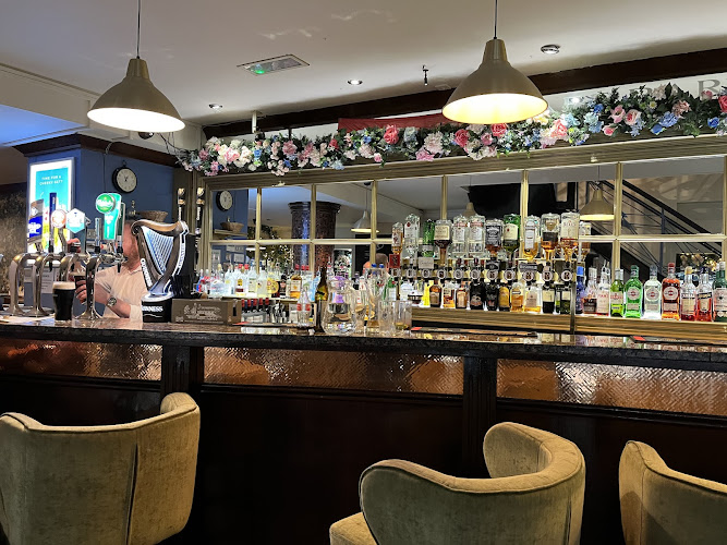 Queen's Café Bar