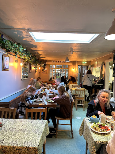 Rainbows End Cafe