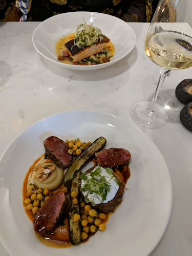 Restaurant Next Door
