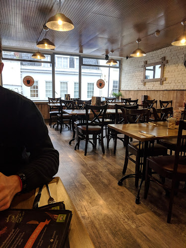 Revival Cafe Bar & Grill