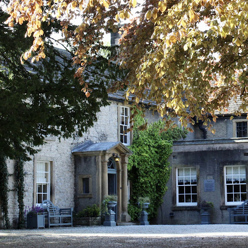 Riverside House Hotel