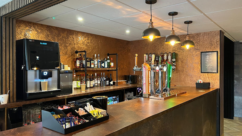 ROADHOUSE DINER — Sandwich