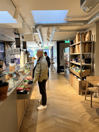 Roasting Plant Coffee — London