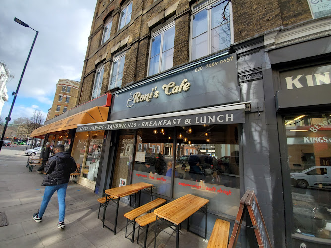 Roni's Cafe