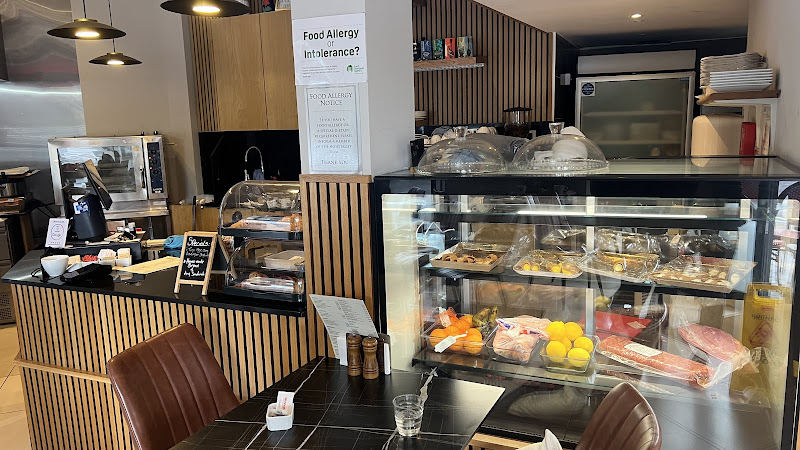 Roseworth Cafe — London