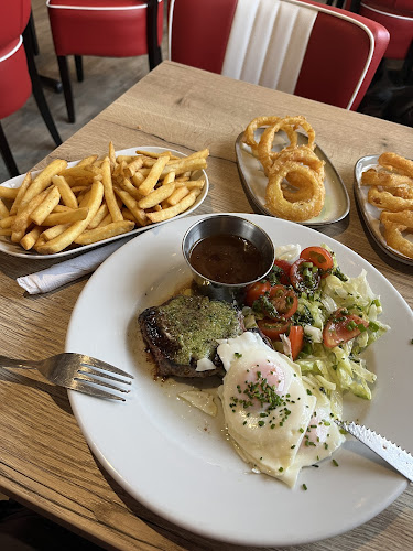 Rosies Kitchen And Starboard Wood Fired Bistro — Bude