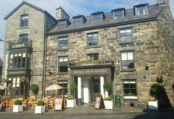 Royal Ship, Dolgellau