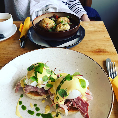 S17 Coffee Shop and Bistro