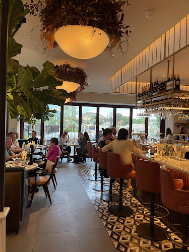 Sam's Waterside Brasserie & Bar, West London
