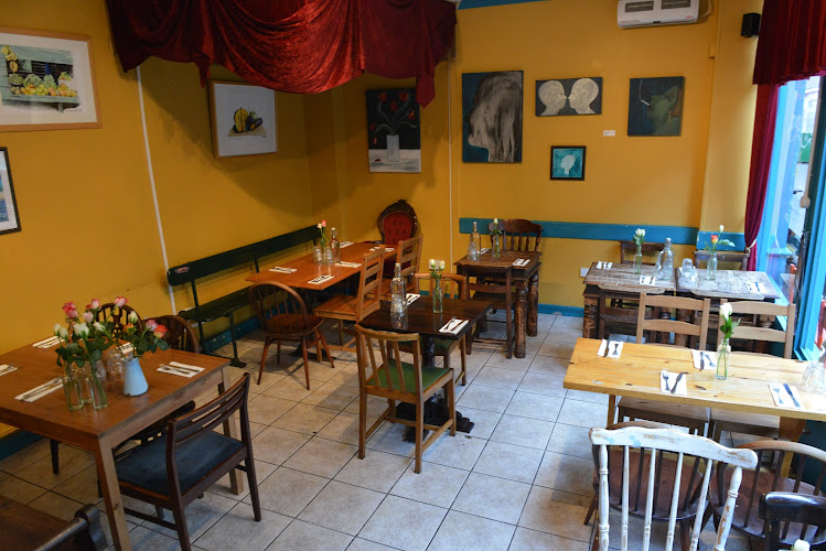 Sarava Creperie Bar & Cafe