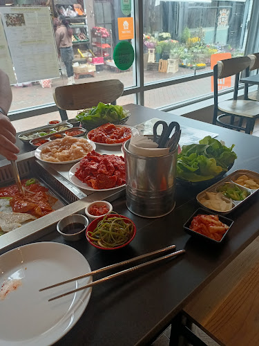 Seoul Sarang (Korean BBQ and Hotpot)