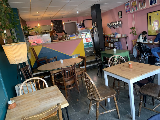 SEVEN neighbourhood cafe