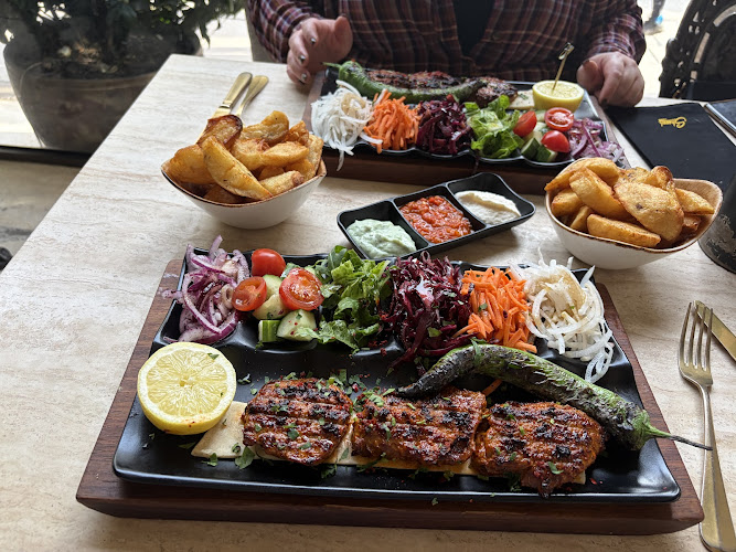 Sheesh Mayfair | Best Turkish Restaurants and Nightclubs in London | Cocktail Bar | Nightclub — London