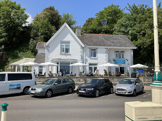 Sid's Restaraunt and Bar with Rooms