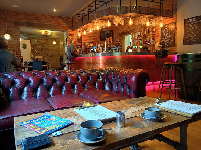 Spring Villa Sports Bar & Café