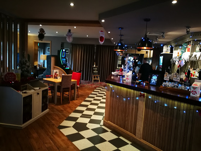 Station Pilot — Crewe