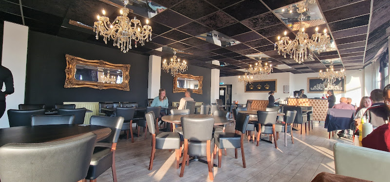 Steak & Lounge Restaurant