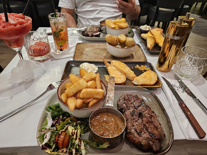 Steak Lounge & Grill
