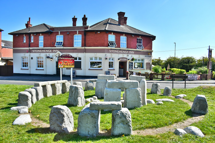 Stonehenge Inn — Salisbury