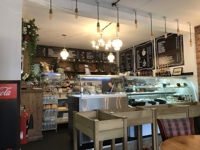 Swift's Café