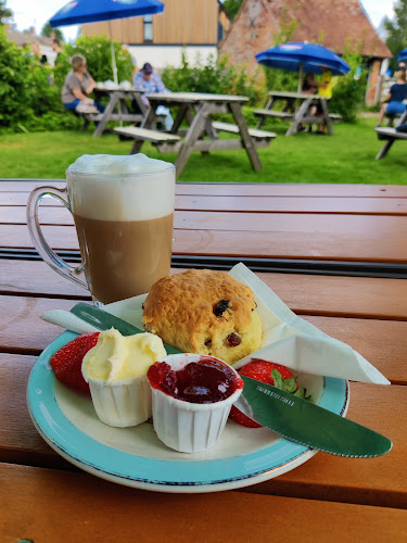 Tea Rooms, Aldermaston Wharf