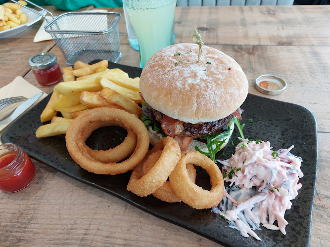 The 1859 Pier Cafe & Bistro