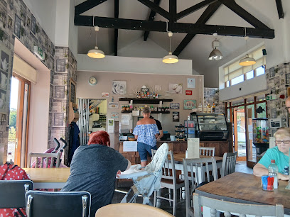 The 4 Seasons Eatery