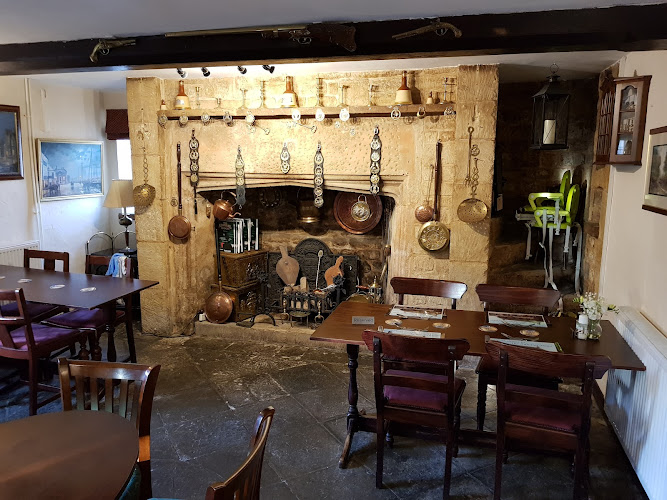 The Admiral Hood — Beaminster
