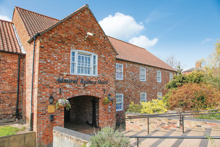 The Admiral Rodney Hotel