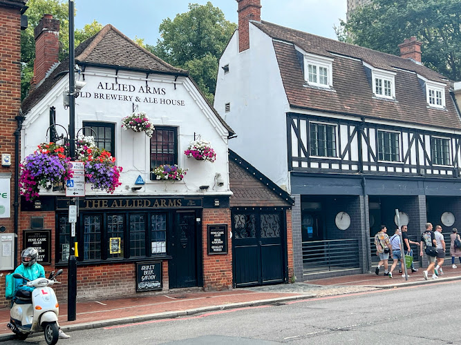 The Allied Arms — Reading