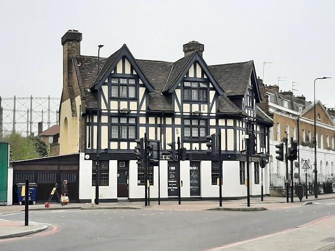 The Beehive — Kennington