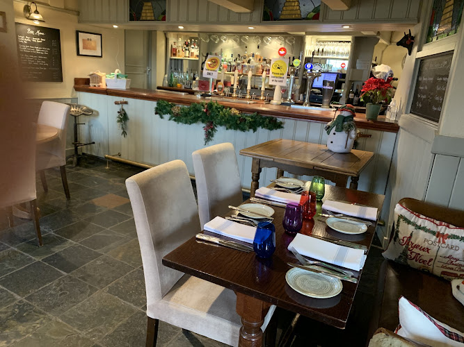 The Beehive White Waltham — Maidenhead